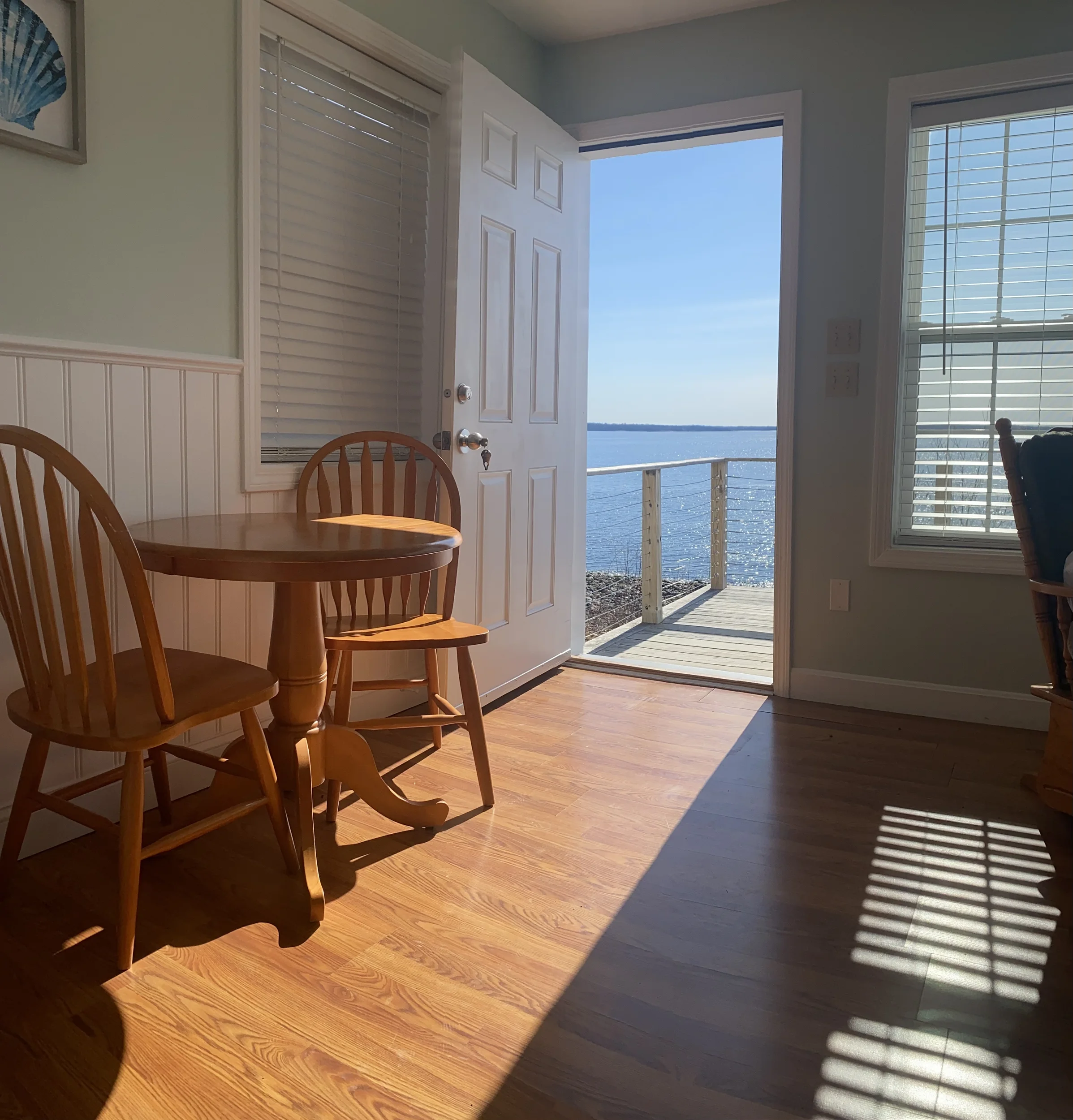 Why Stay at an Oceanfront Cottage?